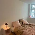 Nyrenoveret Charmerende Lejlighed I C! Apartamento