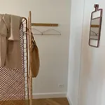 Nyrenoveret Charmerende Lejlighed I C!
