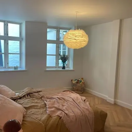 Apartmán Nyrenoveret Charmerende Lejlighed I C! *