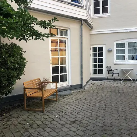 Lägenhet Nyrenoveret Charmerende Lejlighed I C! *