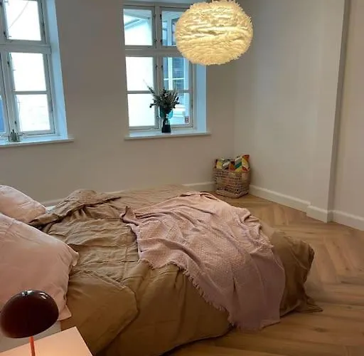 Nyrenoveret Charmerende Lejlighed I C! Appartement *